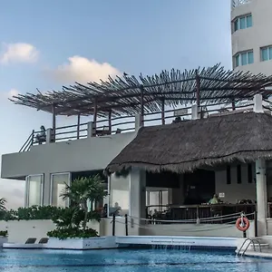  Apartahotel Beach&sunrise